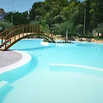 Village de vacances Villaggio Marinella Direttamente Sul Mare 3*