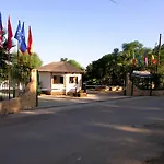 Villaggio Marinella Direttamente Sul Mare Parque de vacaciones 3*