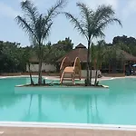 Villaggio Marinella Direttamente Sul Mare 假日公园 3*