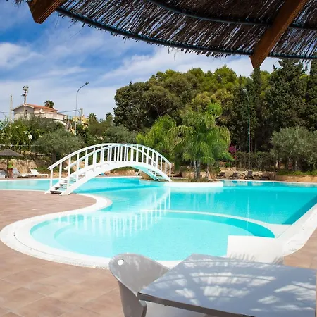 Villaggio Marinella Direttamente Sul Mare