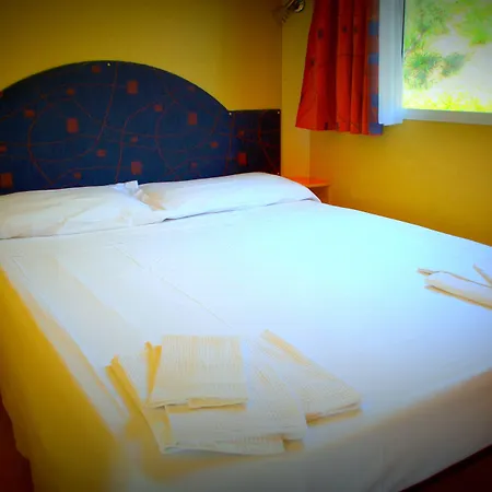 Holiday park Villaggio Marinella Direttamente Sul Mare 3*