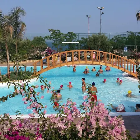 Aldeamento Turístico Villaggio Marinella Direttamente Sul Mare Isola Di Capo Rizzuto