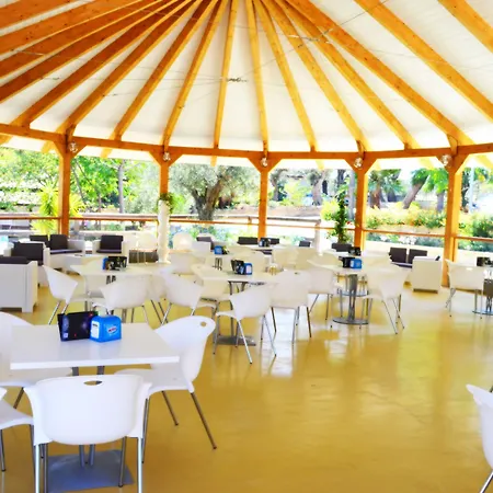 Villaggio Marinella Direttamente Sul Mare 홀리데이파크 3*