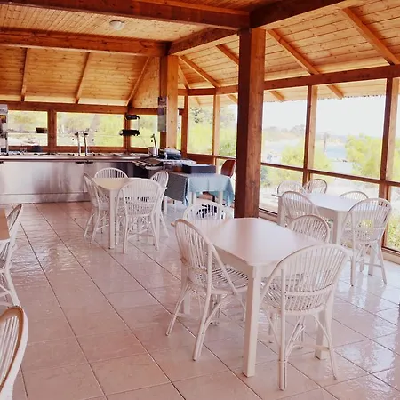 Prázdninový areál Villaggio Marinella Direttamente Sul Mare 3*