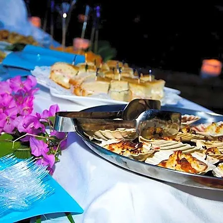منتزه العطل Villaggio Marinella Direttamente Sul Mare 3*