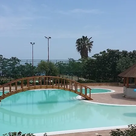 Villaggio Marinella Direttamente Sul Mare Aldeamento Turístico