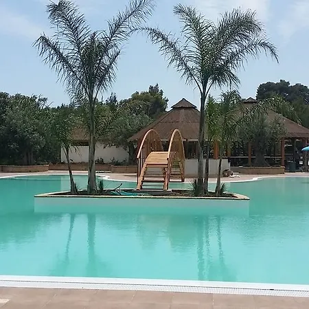 Villaggio Marinella Direttamente Sul Mare Aldeamento Turístico 3*