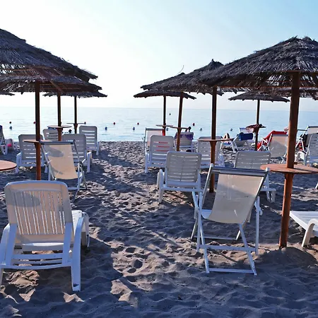 Parco vacanze Villaggio Marinella 3*