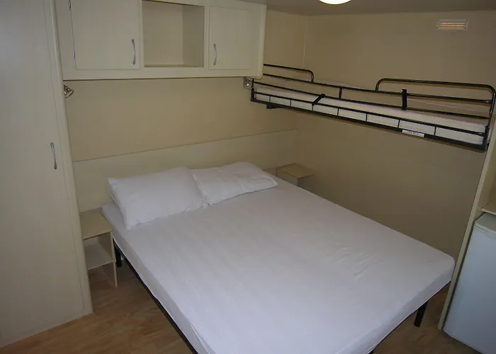 홀리데이파크 Villaggio Marinella Direttamente Sul Mare 3*