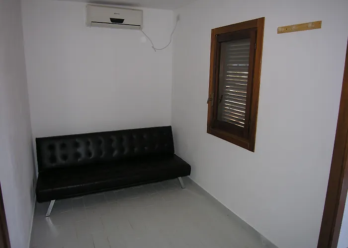 홀리데이파크 Villaggio Marinella Direttamente Sul Mare 3*