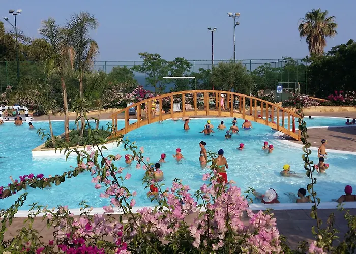 홀리데이파크 Villaggio Marinella Direttamente Sul Mare 이솔라 카포 리주토