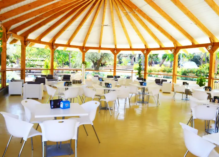 Villaggio Marinella Direttamente Sul Mare Aldeamento Turístico 3*