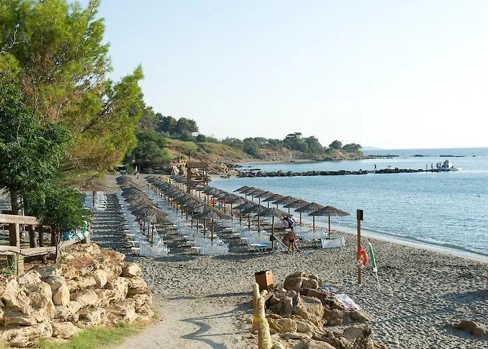 Aldeamento Turístico Villaggio Marinella Direttamente Sul Mare 3*